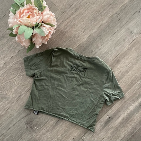 Iconic Arizona Desert Bound Olive Green Crop Top - Picture 3 of 3